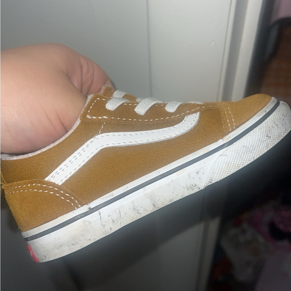 Toddler vans